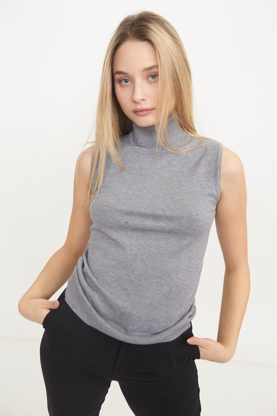 Maglia smanicata collo alto sales