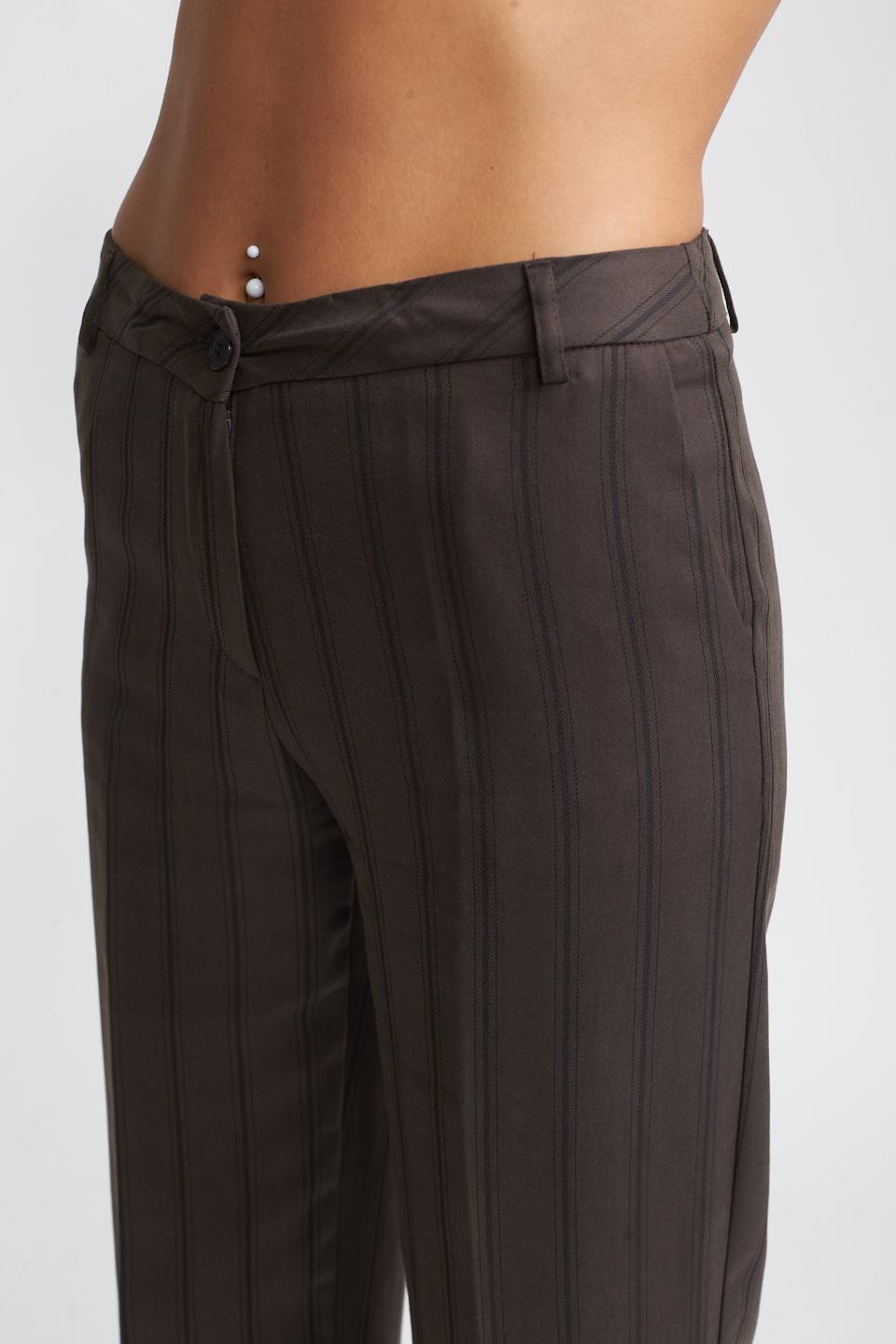 Pantalone palazzo rigato castagno - Autunno - Inverno 2025 | Brend