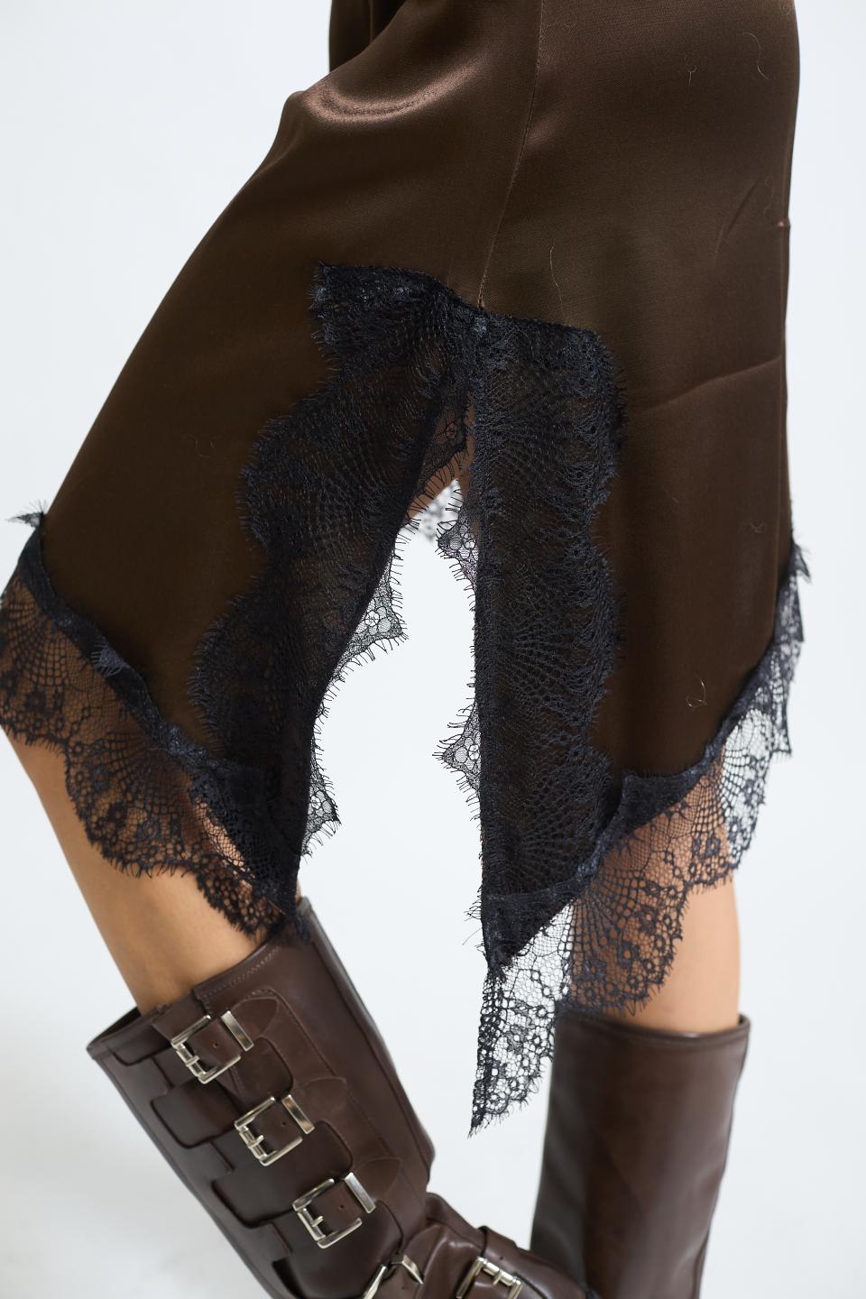 Gonna asimmetrica pizzo moro - Autunno - Inverno 2025 | Brend