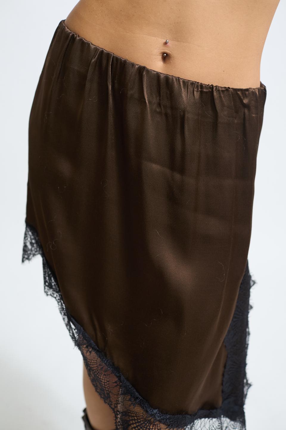Gonna asimmetrica pizzo moro - Autunno - Inverno 2025 | Brend