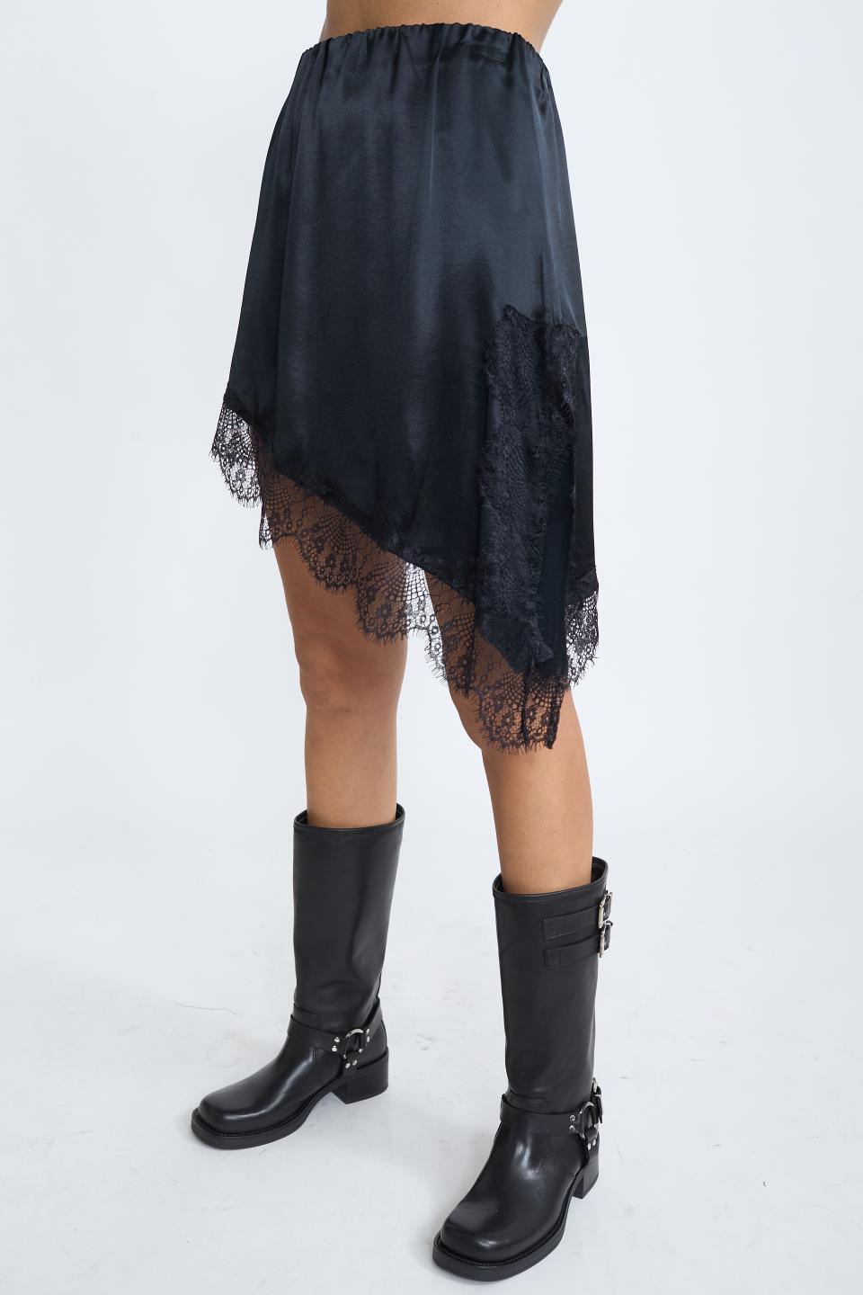 Gonna asimmetrica pizzo nero - Autunno - Inverno 2025 | Brend
