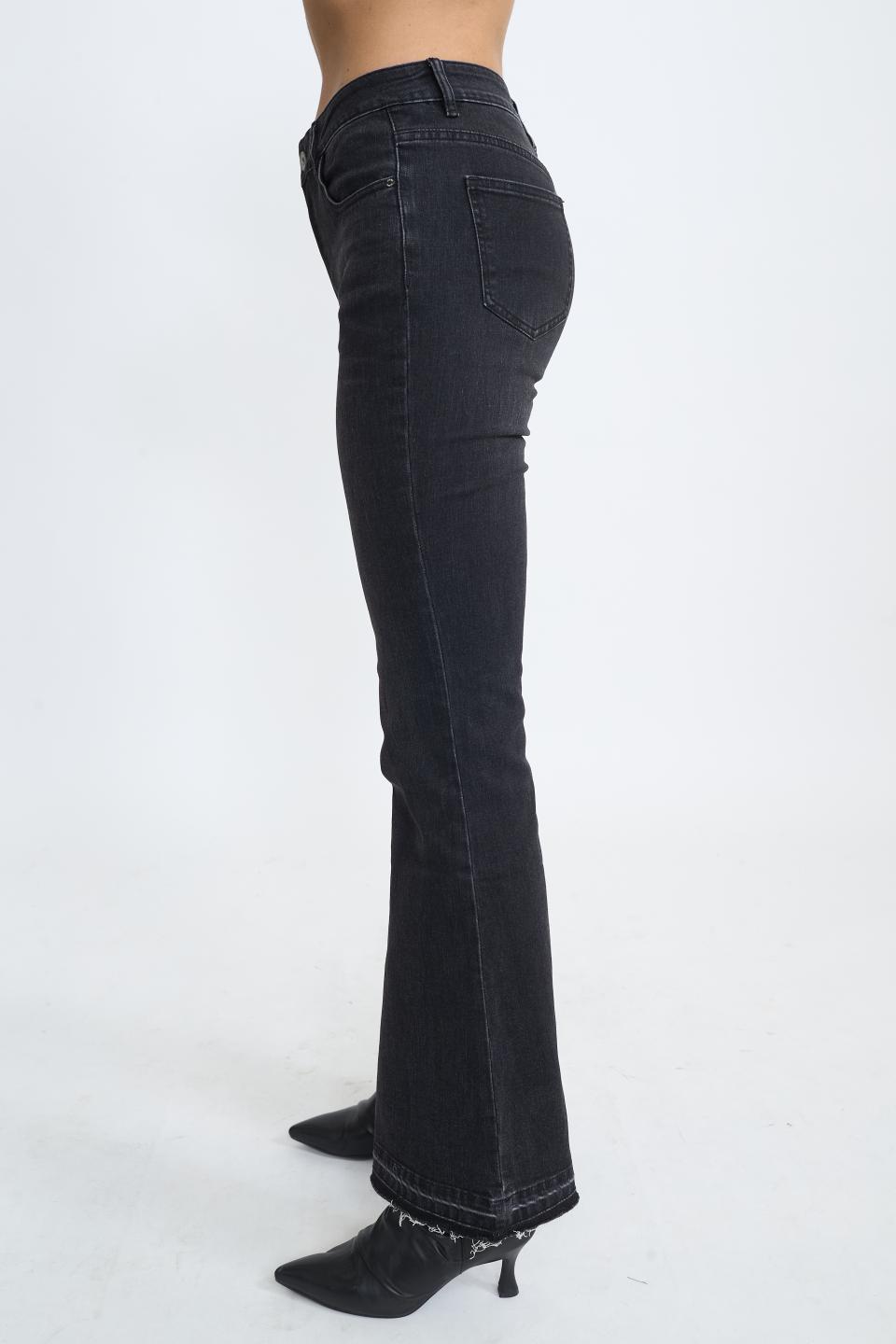 Jeans zampa sfrangiati denim nero - Autunno - Inverno 2025 | Brend