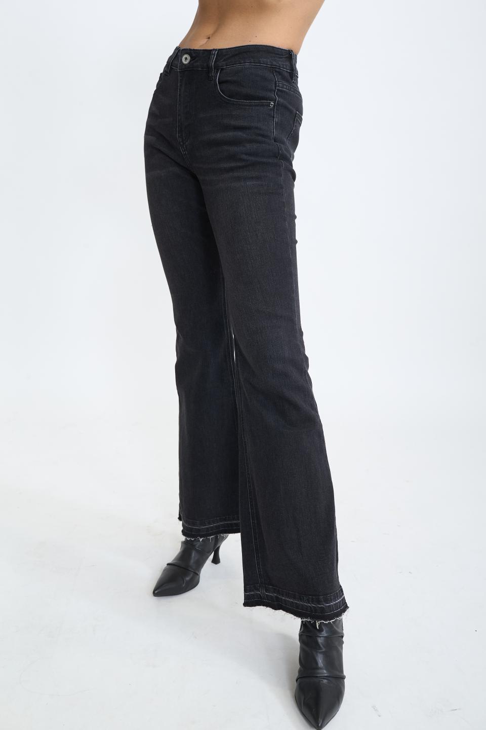 Jeans zampa sfrangiati denim nero - Autunno - Inverno 2025 | Brend