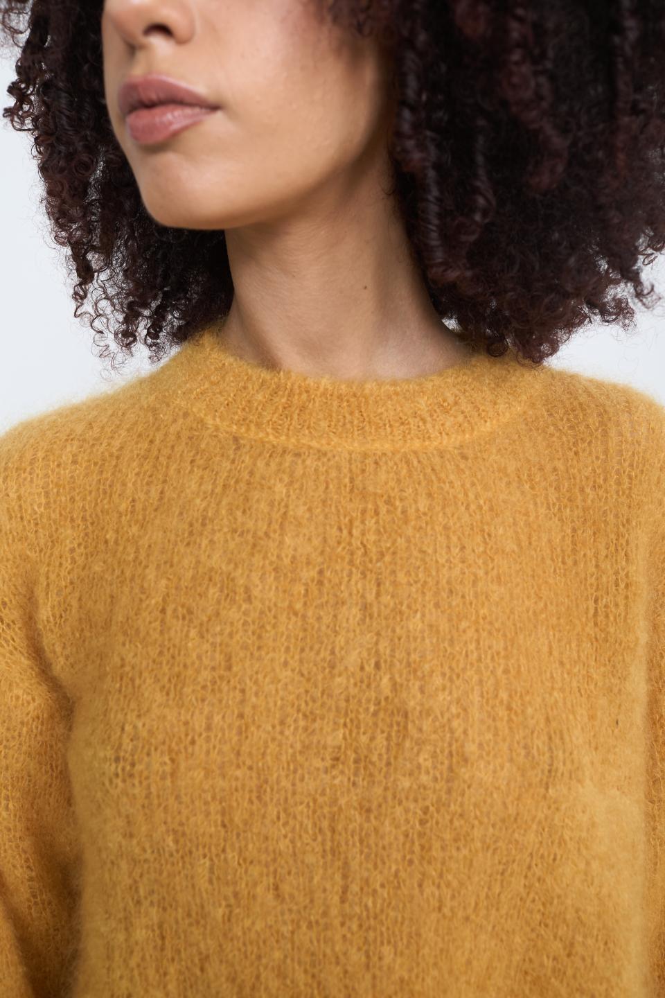 Maglia uovo mohair mostarda - Autunno - Inverno 2025 | Brend