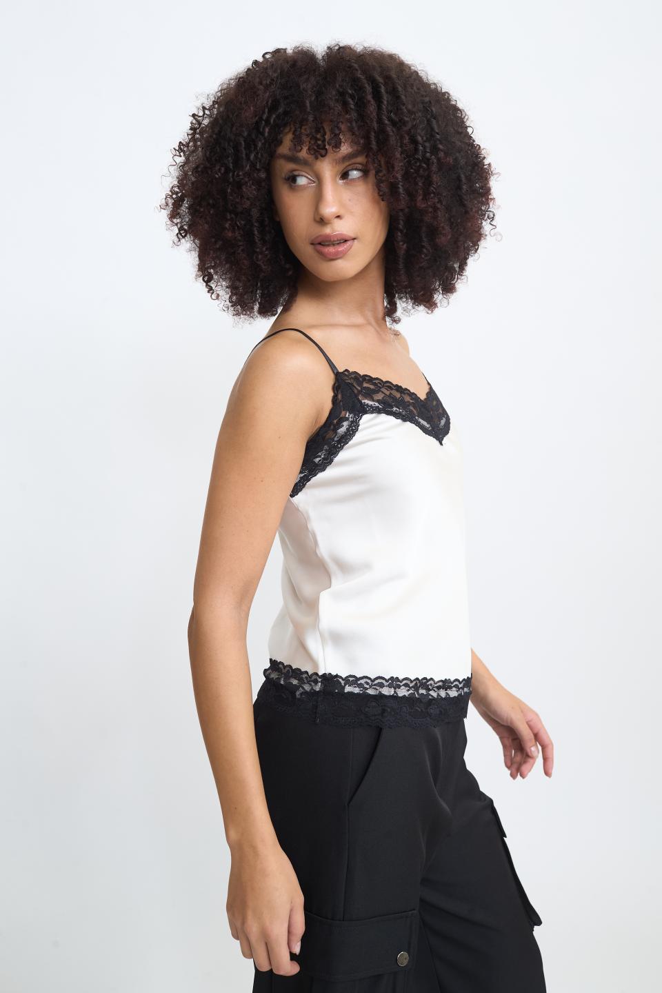 Top raso dettaglio pizzo burro - Autunno - Inverno 2025 | Brend