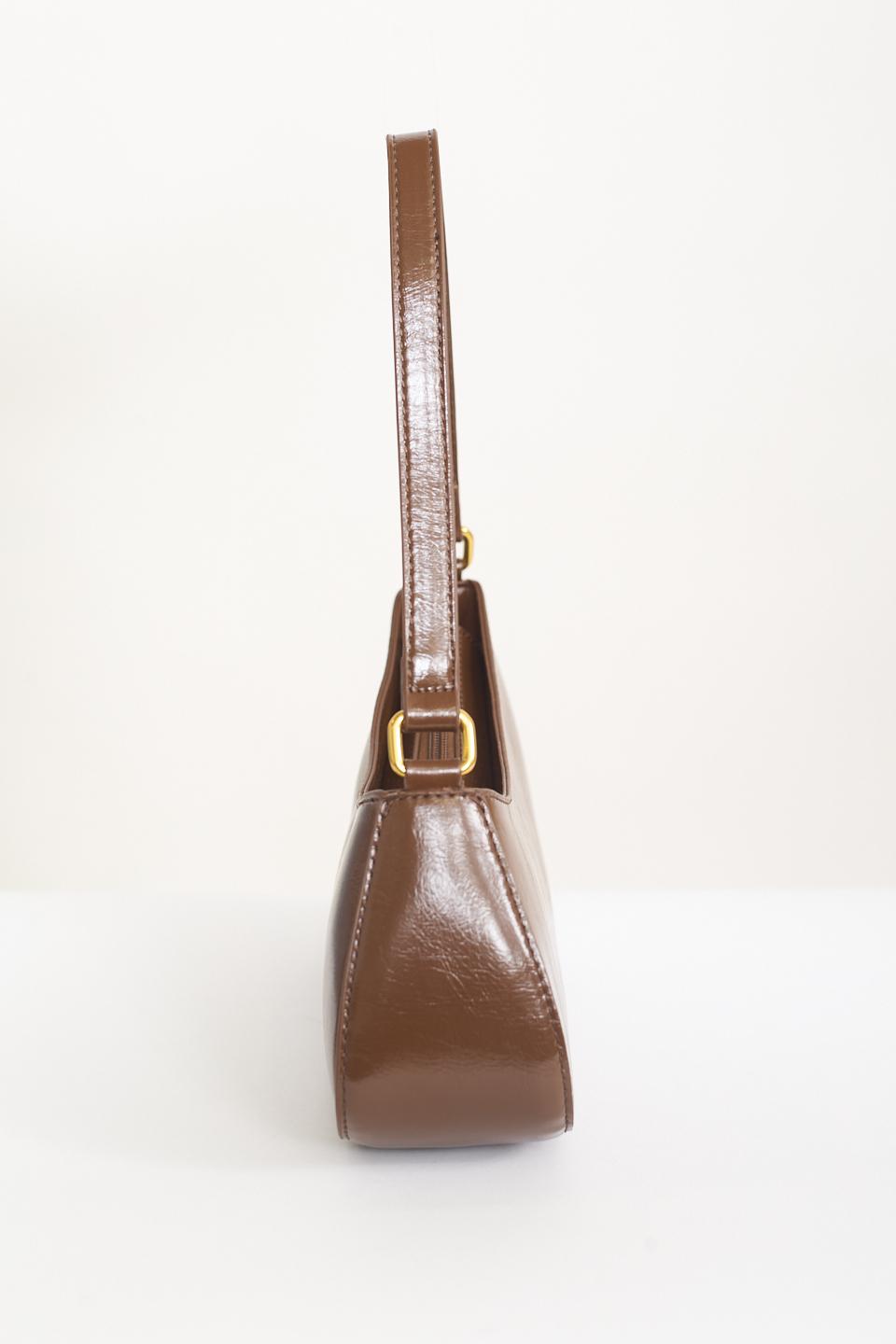Borsa a spalla asimmetrica brown - Autunno - Inverno 2025 | Brend