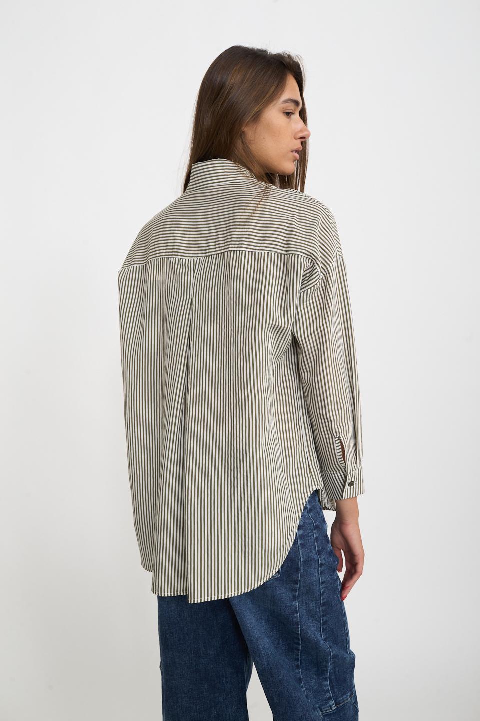 Camicia over taschino rigata rigo militare - Autunno - Inverno 2026 | Brend