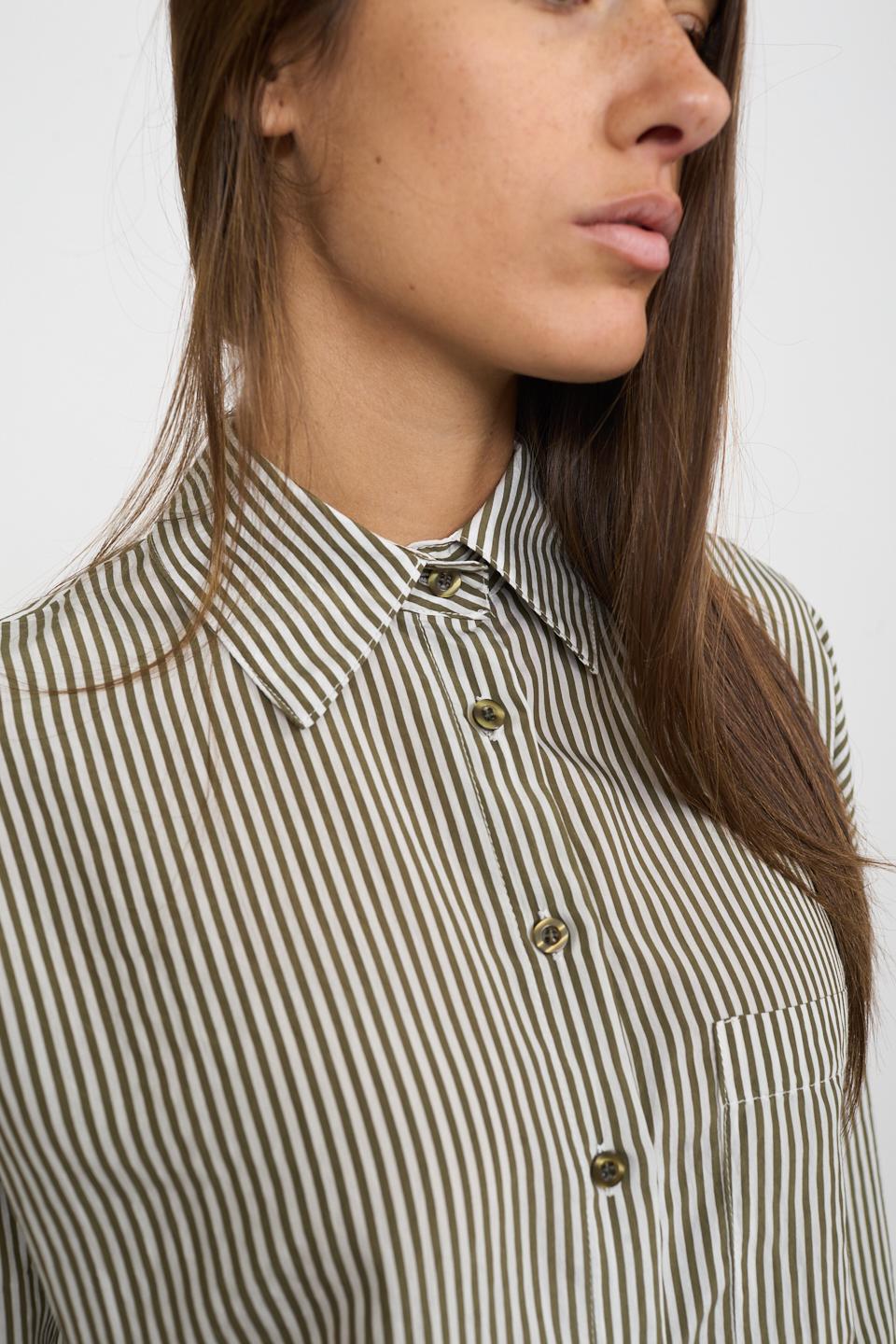 Camicia over taschino rigata rigo militare - Autunno - Inverno 2026 | Brend