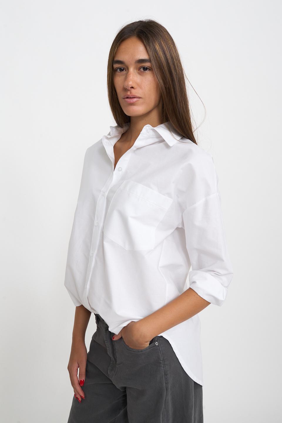 Camicia over taschino bianco - Autunno - Inverno 2025 | Brend
