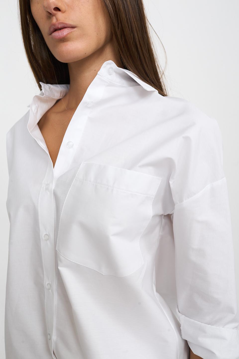 Camicia over taschino bianco - Autunno - Inverno 2025 | Brend