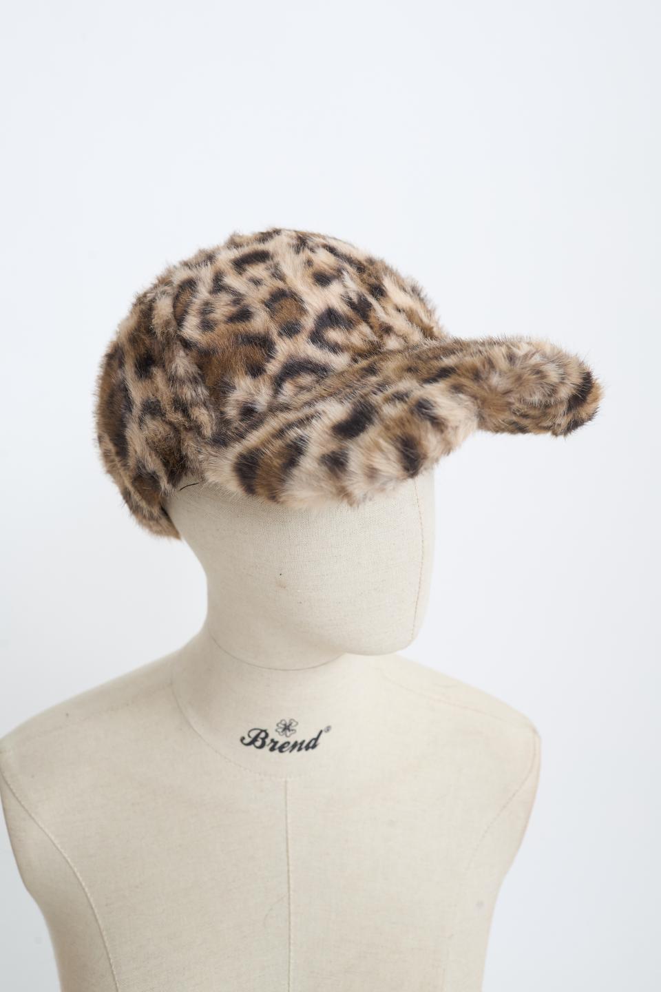 Cappello ecofur maculato - Autunno - Inverno 2025 | Brend