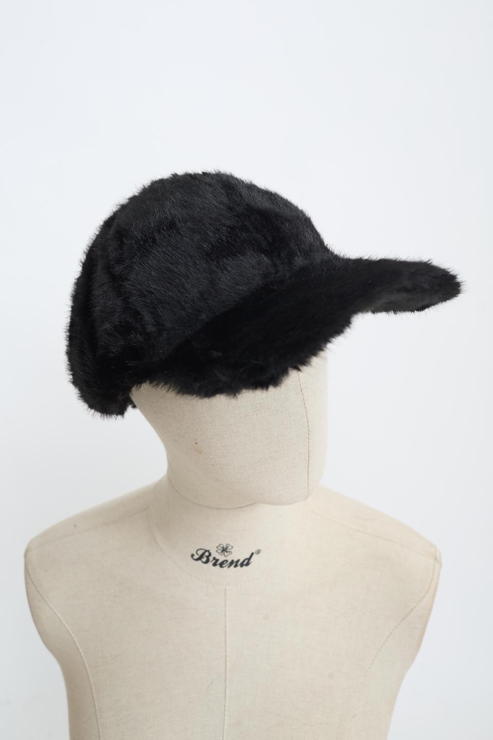 Cappello nero - Autunno - Inverno 2025 | Brend