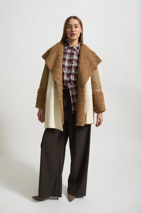 Cappotto effetto montone cammello - Autunno - Inverno 2025 | Brend
