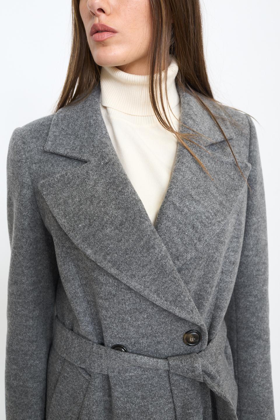 Cappotto doppio petto cinta grigio - Autunno - Inverno 2025 | Brend