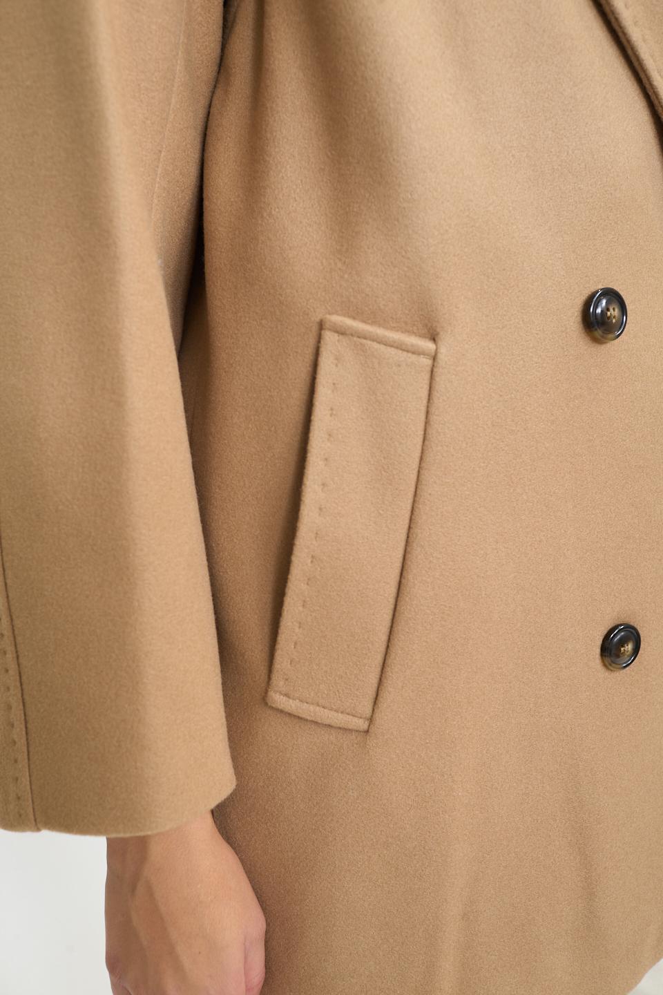 Cappotto 3/4 doppio petto cammello - Autunno - Inverno 2025 | Brend