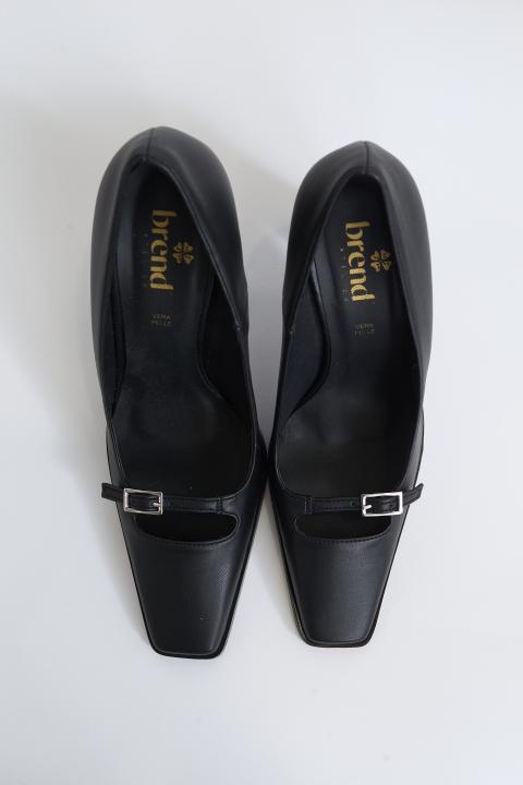 Dècollettè squadrate con fibbia nero - Autunno - Inverno 2025 | Brend