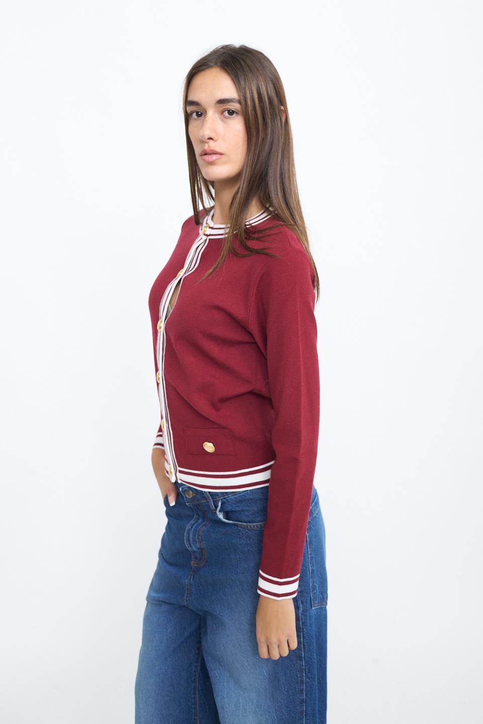 Giacca maglia bottoni rilievo bordeaux - Autunno - Inverno 2025 | Brend