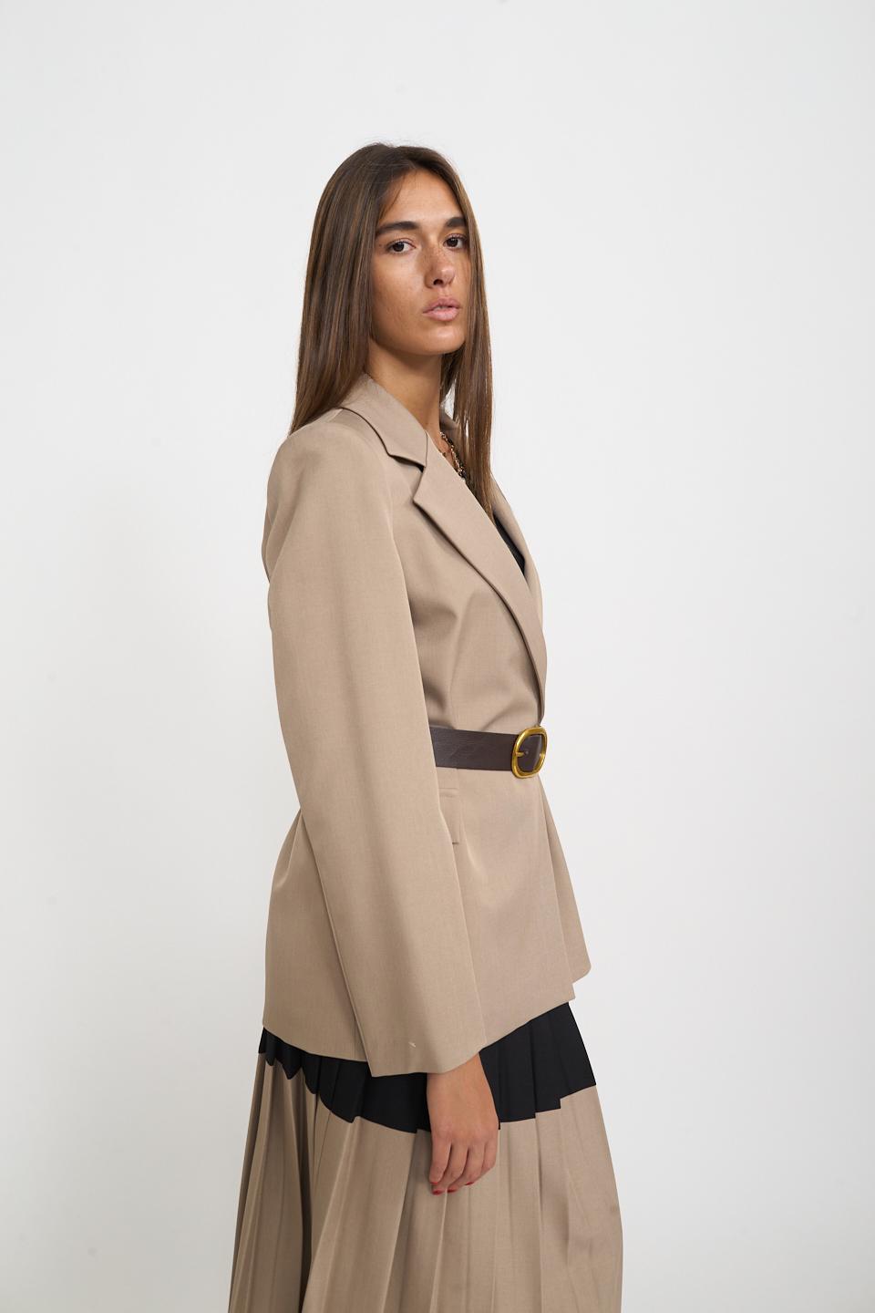 Giacca pattine con cinta mousse - Autunno - Inverno 2026 | Brend
