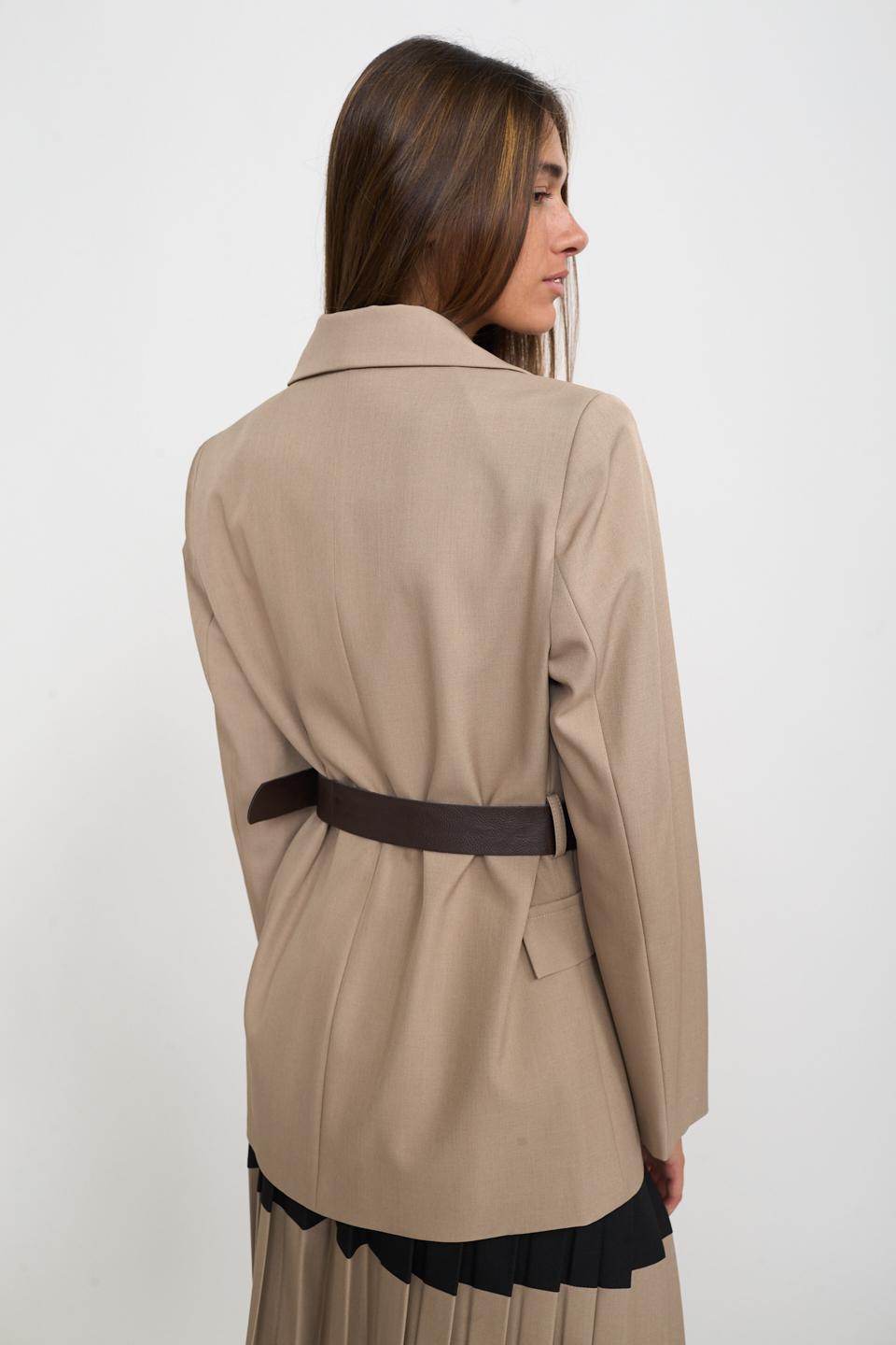 Giacca pattine con cinta mousse - Autunno - Inverno 2026 | Brend
