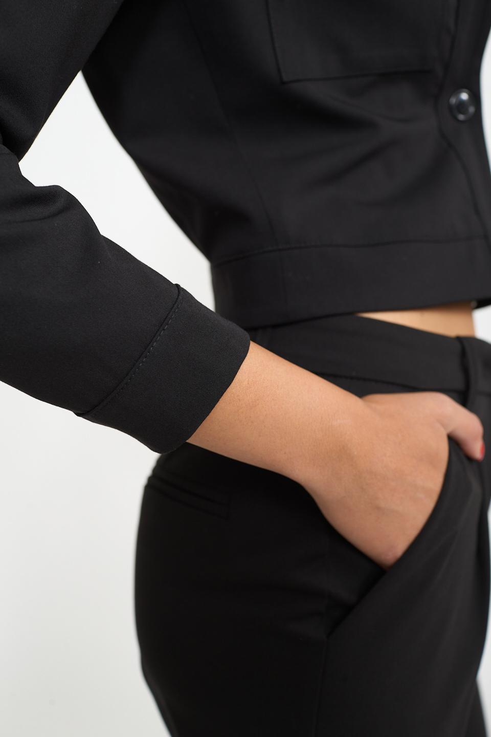 Giubbino cropped pattine nero - Autunno - Inverno 2026 | Brend