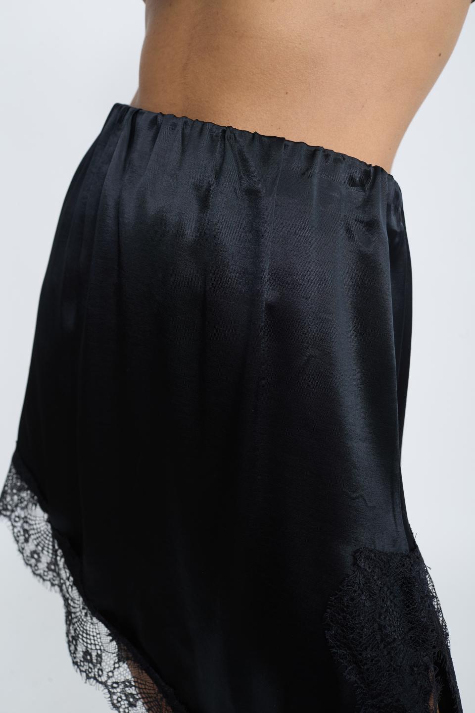 Gonna asimmetrica pizzo nero - Autunno - Inverno 2025 | Brend