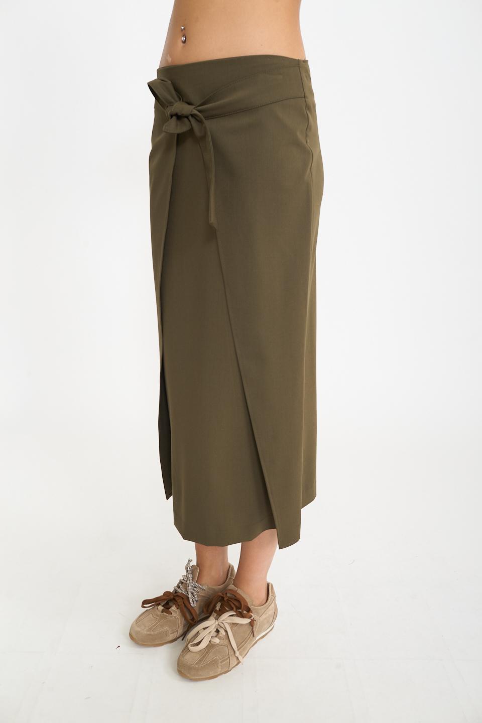 Gonna doppiata con nodo verde l. - Autunno - Inverno 2026 | Brend