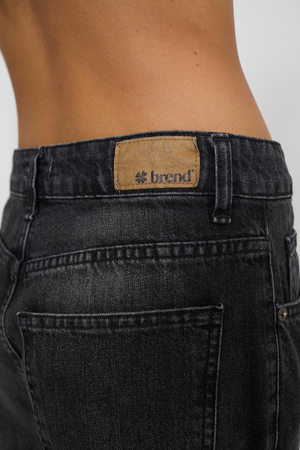 Jeans balloon con cuciture denim nero - Autunno - Inverno 2025 | Brend