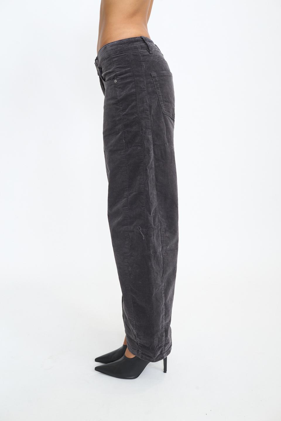 Pantalone barrel velluto grigio - Autunno - Inverno 2025 | Brend