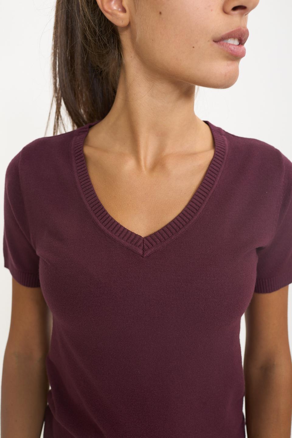 Maglia scollo V mezza manica burgundy - Autunno - Inverno 2025 | Brend