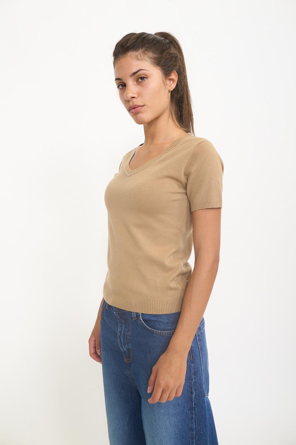 Maglia scollo V mezza manica mandorla - Autunno - Inverno 2025 | Brend