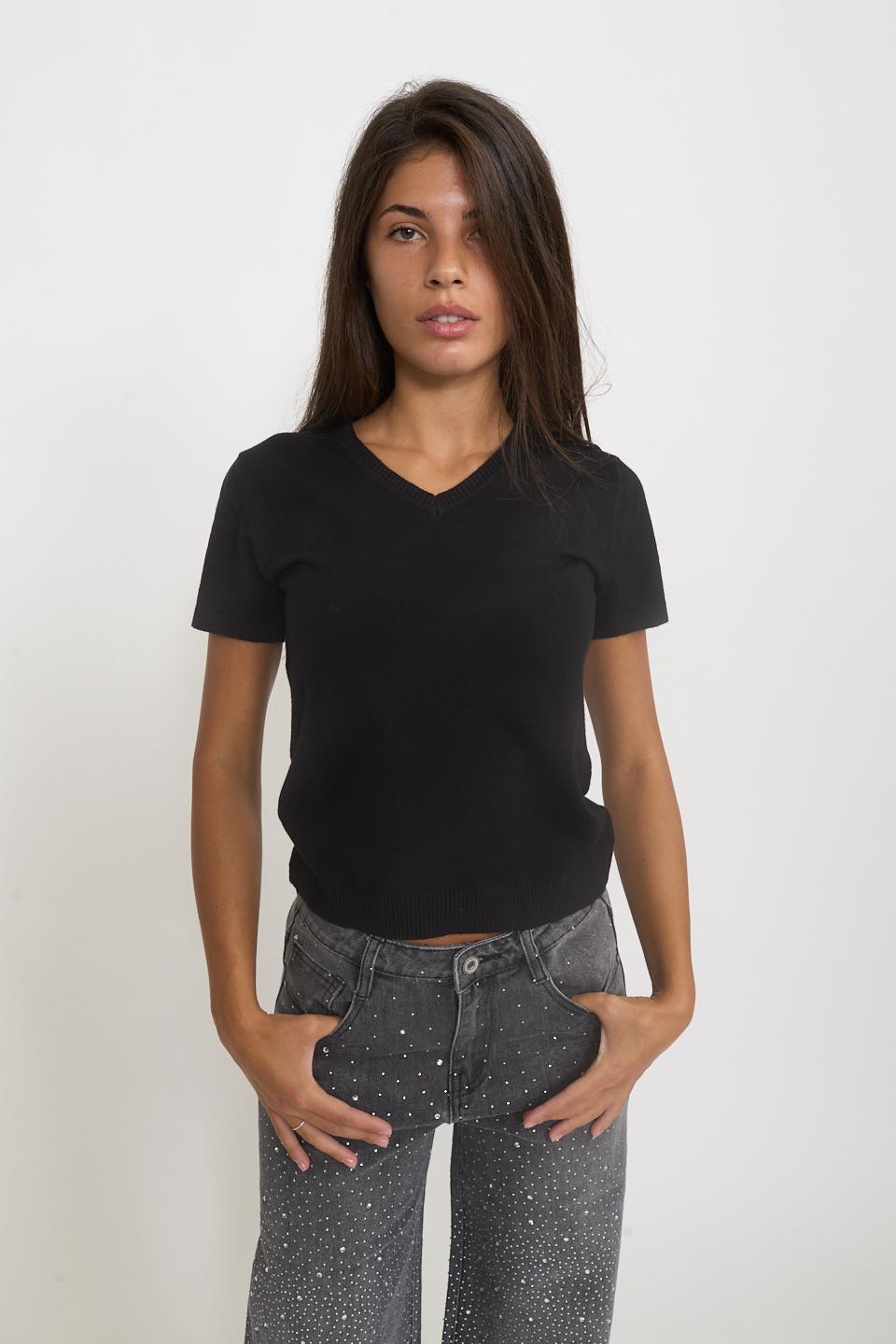 Maglia scollo V mezza manica nero - Autunno - Inverno 2025 | Brend