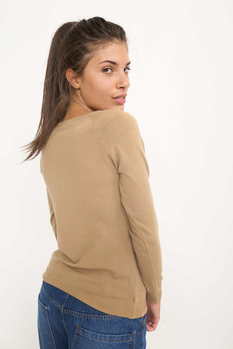 Maglia scollo barca mandorla - Autunno - Inverno 2025 | Brend
