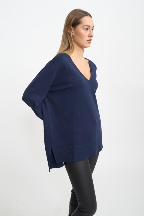 Maglia over scollo V spacchi blu - Autunno - Inverno 2025 | Brend