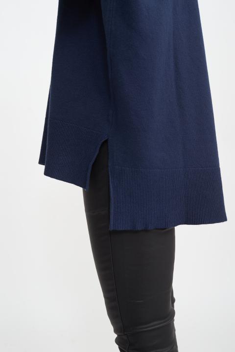 Maglia over scollo V spacchi blu - Autunno - Inverno 2025 | Brend