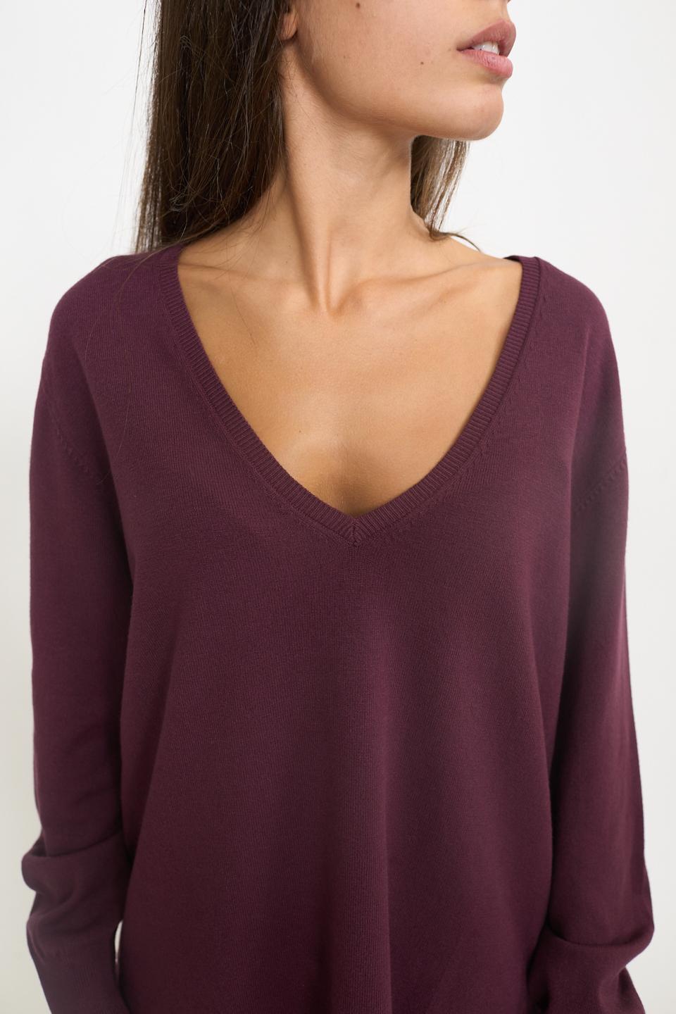 Maglia over scollo V spacchi burgundy - Autunno - Inverno 2025 | Brend