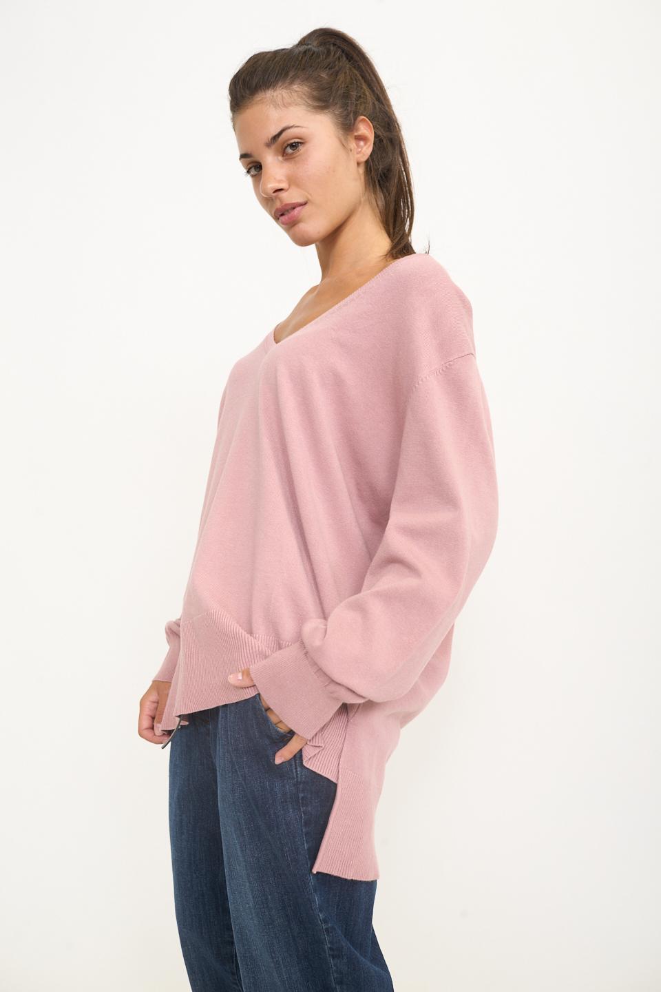 Maglia over scollo V spacchi cipria - Autunno - Inverno 2025 | Brend
