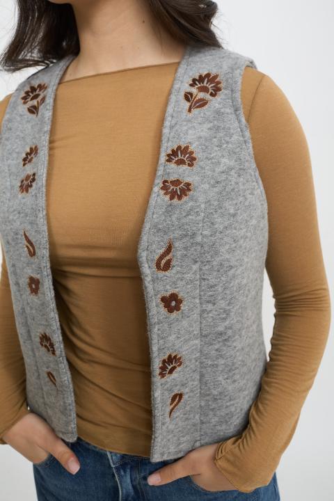 Gilet ricami lana grigio - Autunno - Inverno 2025 | Brend