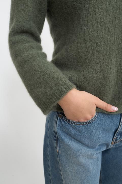 Maglia scollo barca alpaca militare - Autunno - Inverno 2025 | Brend