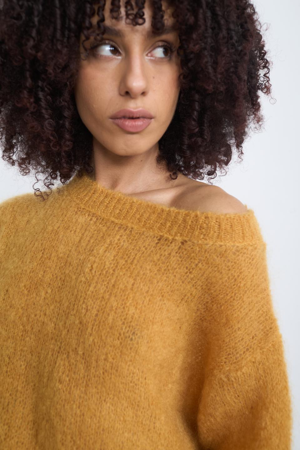 Maglia manica lunga mohair mostarda - Autunno - Inverno 2025 | Brend