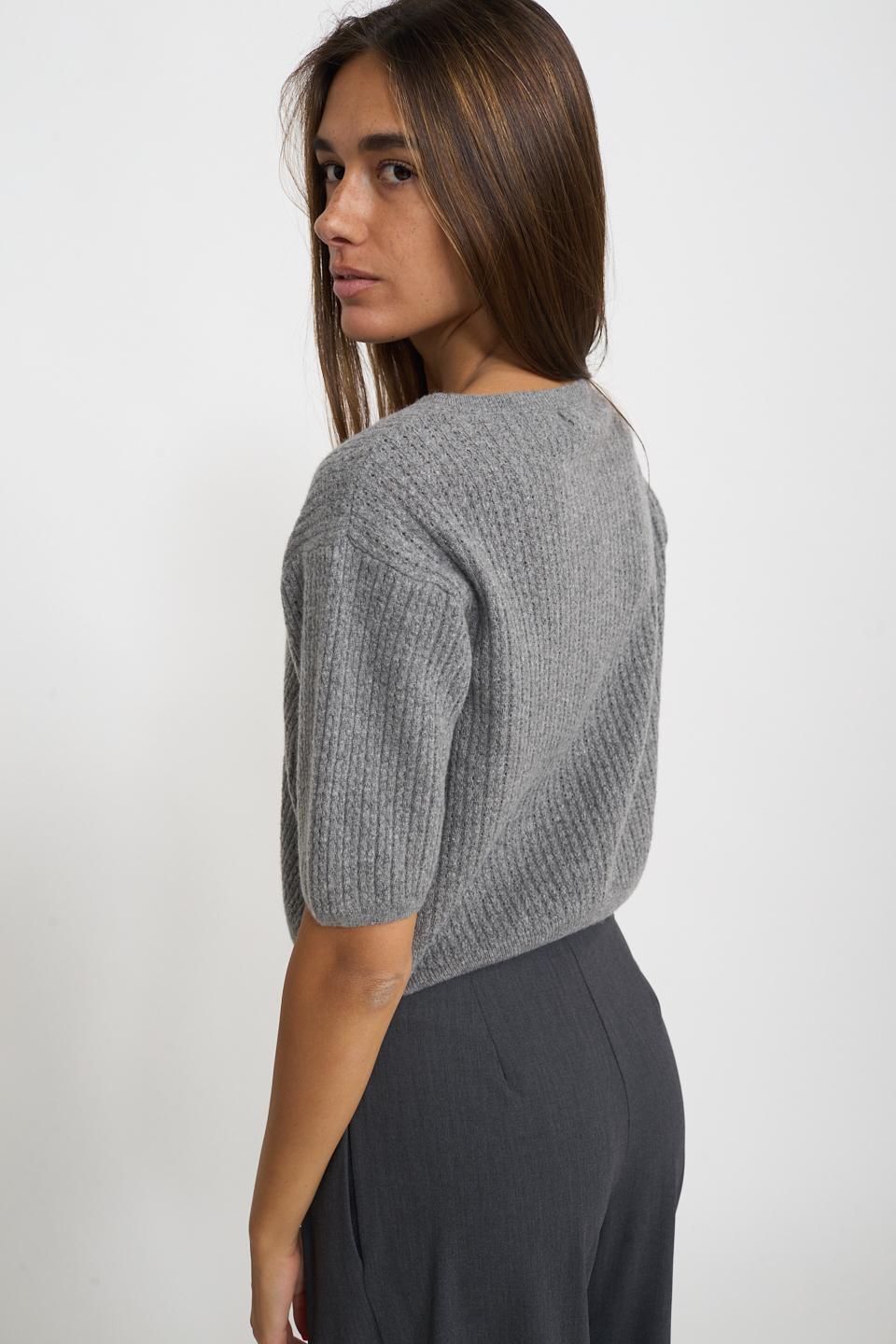 Maglia mezza manica traforata grigio - Autunno - Inverno 2026 | Brend