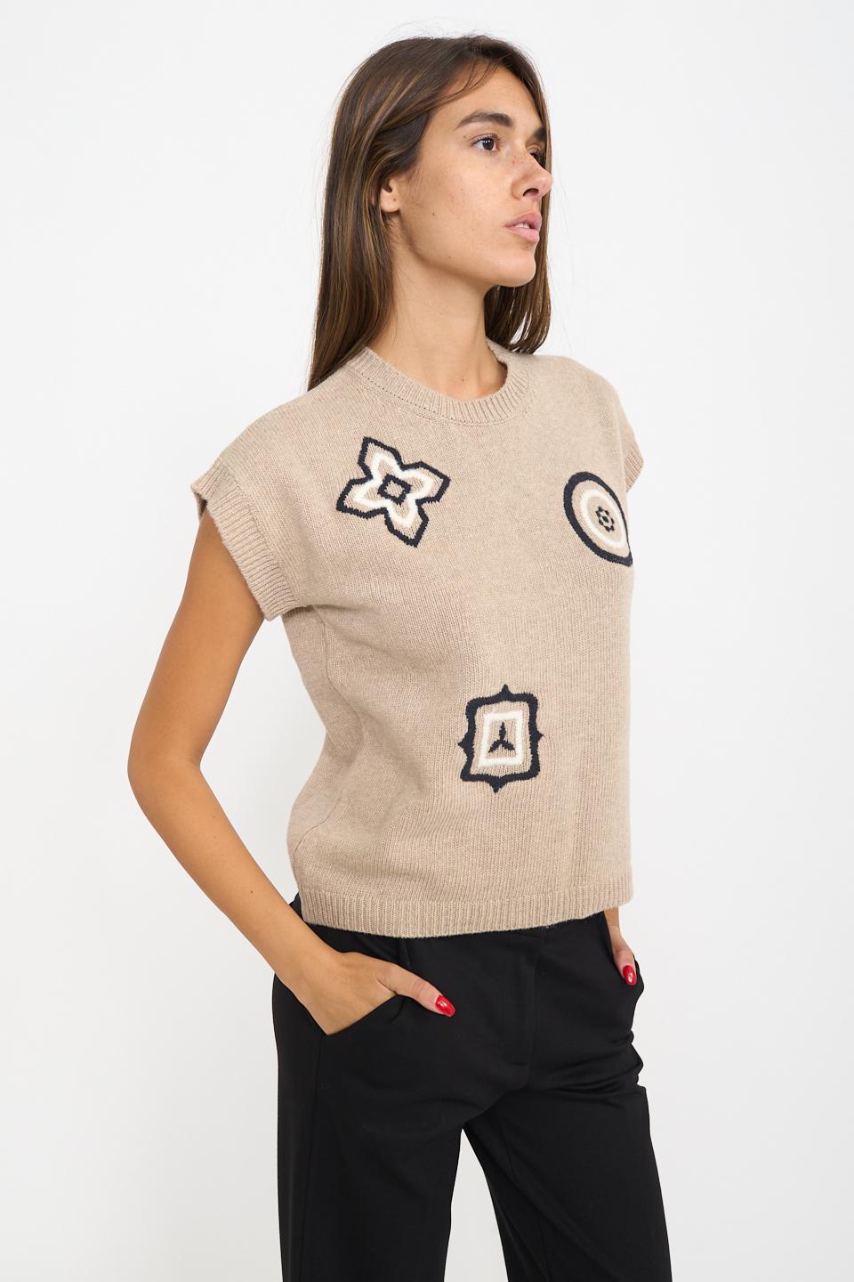 Maglia mezza manica 3 ricami camel - Autunno - Inverno 2026 | Brend