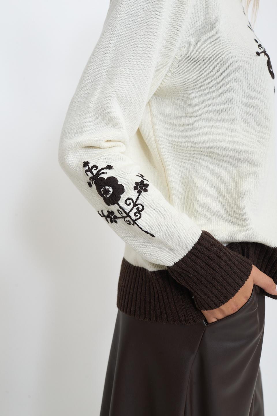 Maglia con ricami panna ricamo moro - Autunno - Inverno 2025 | Brend