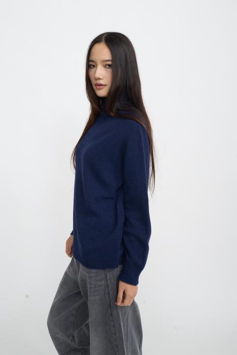 Maglia collo alto costine blu - Autunno - Inverno 2025 | Brend