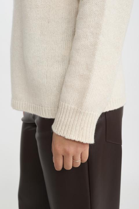 Maglia collo alto costine calce - Autunno - Inverno 2025 | Brend