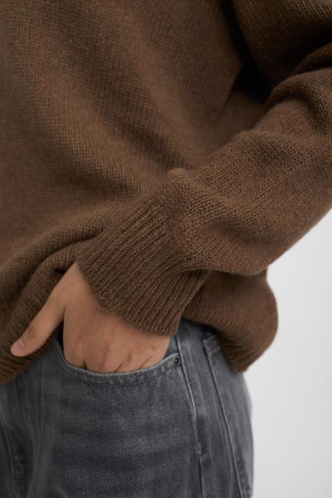 Maglia collo alto costine moro - Autunno - Inverno 2025 | Brend