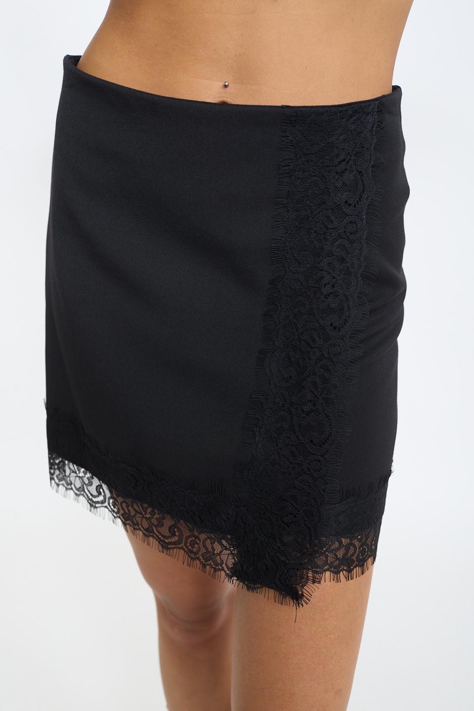 Minigonna portafoglio pizzo nero - Autunno - Inverno 2025 | Brend