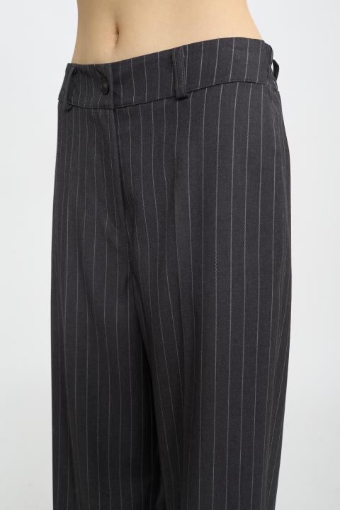 Pantalone palazzo gessato gessato grigio - Autunno - Inverno 2025 | Brend