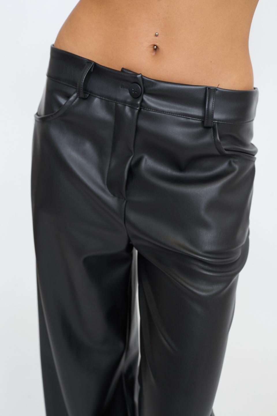 Pantalone palazzo effetto pelle nero - Autunno - Inverno 2025 | Brend