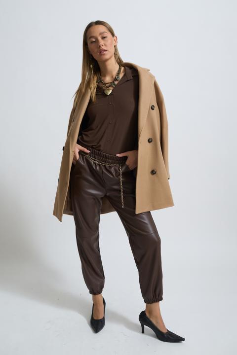 Pantalone jogger effetto pelle moro - Autunno - Inverno 2025 | Brend