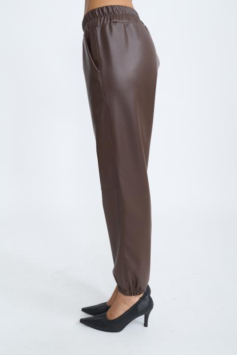 Pantalone jogger effetto pelle moro - Autunno - Inverno 2025 | Brend